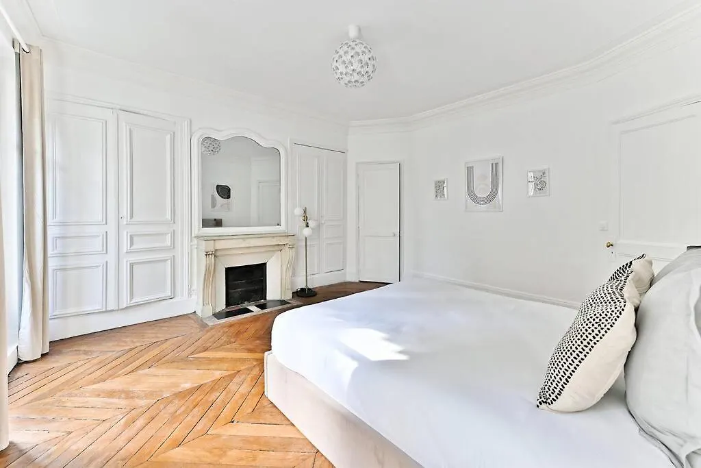 Apartment Appartement Parisien Spacieux #Marais #Rivoli - II