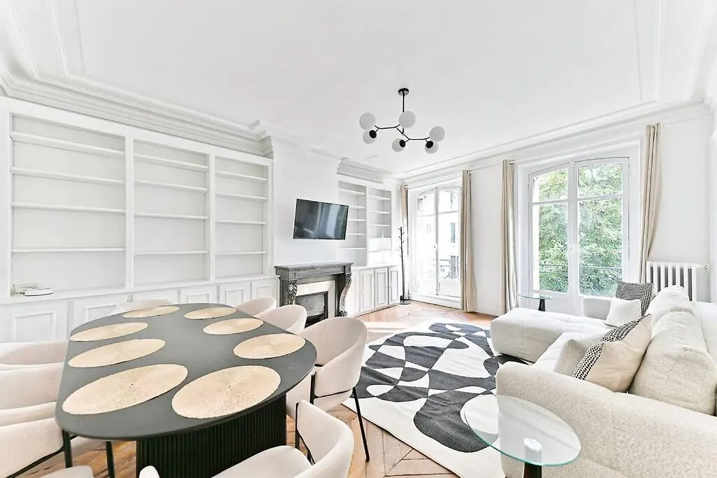 Appartement Parisien Spacieux #Marais #Rivoli - II contacts